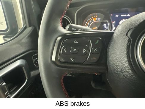 Used 2024 Jeep Wrangler Unlimited Rubicon AWD/4WD image 38
