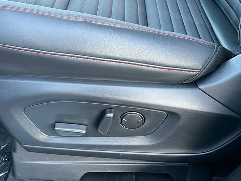 New 2026 Ford Explorer ST-Line w/ ST-Line Street Pack image 11