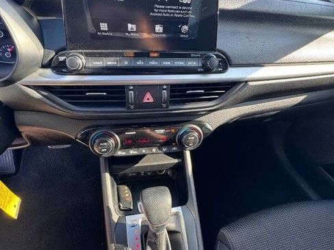 Used 2019 Kia Forte LXS FWD image 19