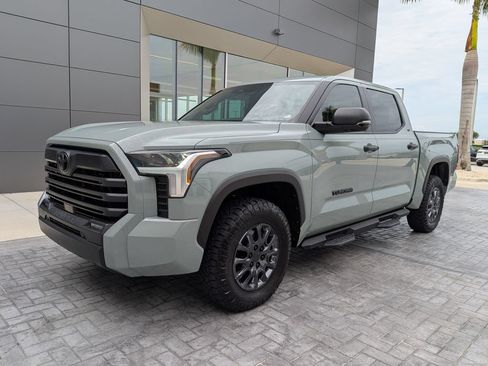 Used 2025 Toyota Tundra SR5 w/ SR5 Convenience Package AWD/4WD image 1