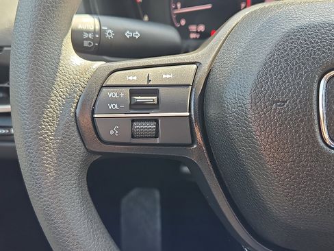 Certified 2025 Honda Accord SE image 21