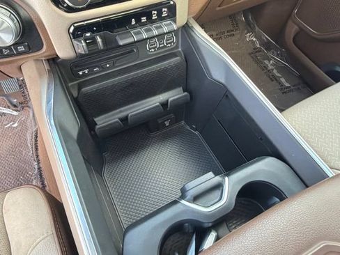Used 2019 RAM 1500 Laramie AWD/4WD image 27