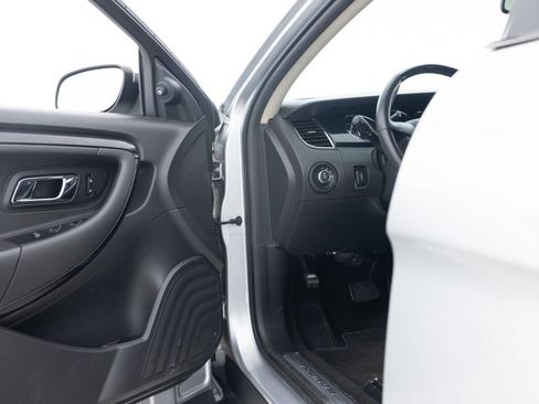 Used 2010 Ford Taurus Limited image 24