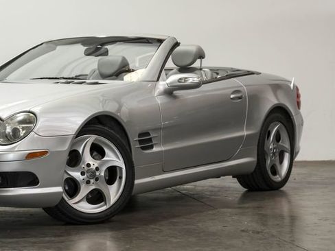 Used 2004 Mercedes-Benz SL 500 image 8