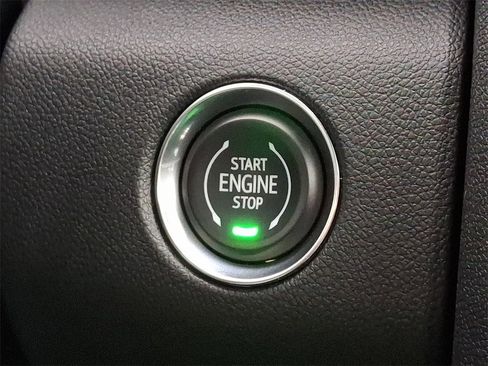 Used 2025 GMC Acadia AT4 image 25