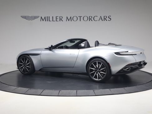 Used 2019 Aston Martin DB11 Volante RWD image 4