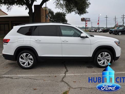 Used 2022 Volkswagen Atlas SE image 6