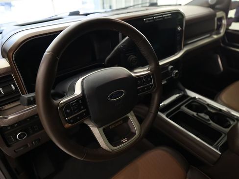 Used 2024 Ford F250 King Ranch w/ FX4 Off-Road Package AWD/4WD image 19