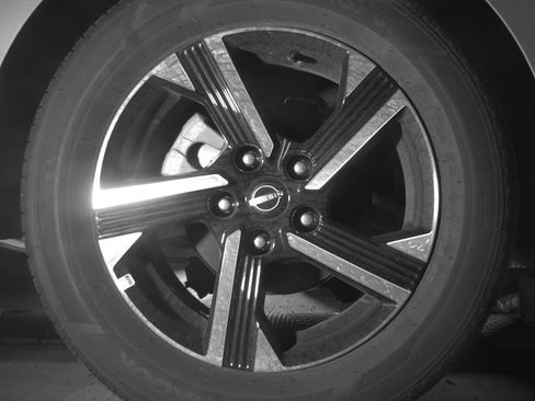 Used 2025 Nissan Sentra SV FWD image 15