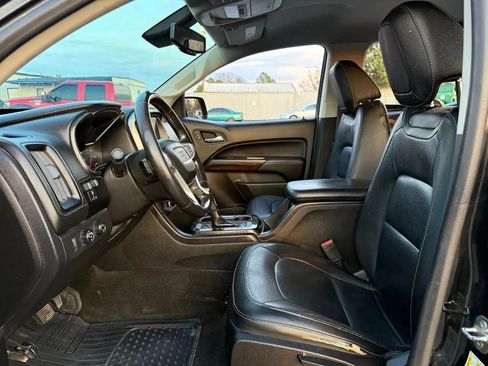 Used 2016 GMC Canyon SLT w/ Driver Alert Package AWD/4WD image 2