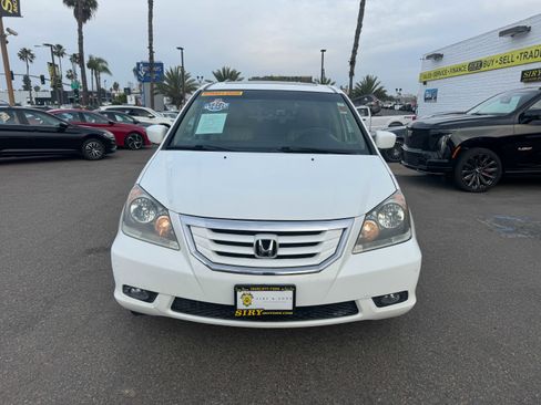 Used 2010 Honda Odyssey Touring image 2