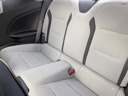 Used 2019 Chevrolet Camaro LT w/ Technology Package image 17