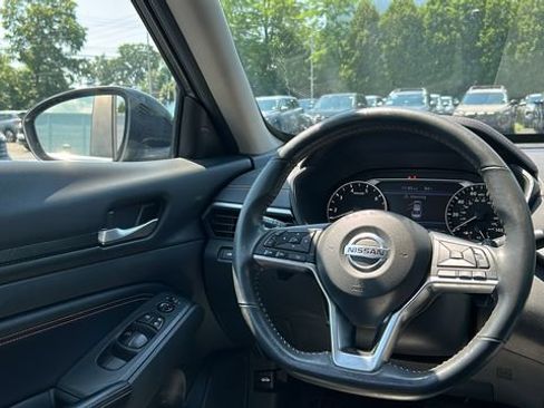 Certified 2022 Nissan Altima 2.5 SR w/ Midnight Edition Package AWD/4WD image 22