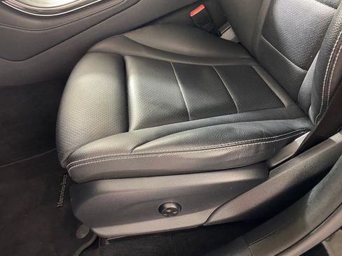 Used 2018 Mercedes-Benz GLC 300 image 13