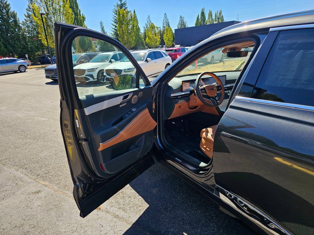 Used 2025 Genesis GV80 3.5T Prestige AWD/4WD image 20
