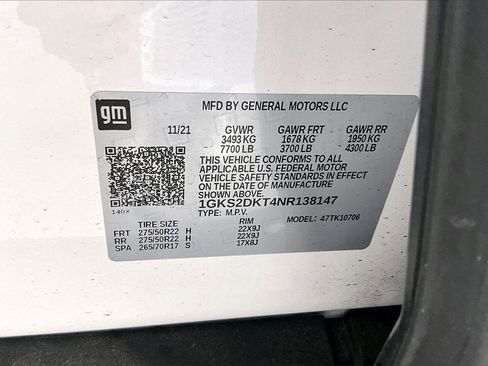 Used 2022 GMC Yukon Denali w/ Denali Premium Package image 8