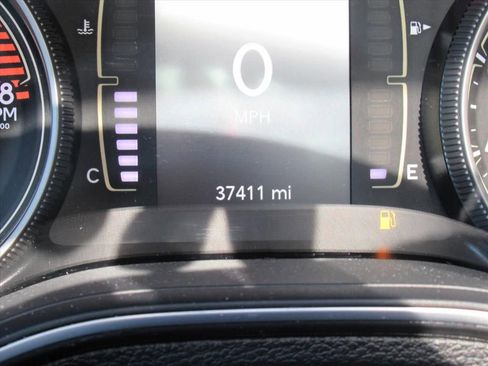 Used 2022 Jeep Cherokee Latitude w/ Sun & Sound Group image 30