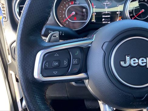 Used 2022 Jeep Wrangler Unlimited Rubicon AWD/4WD image 29