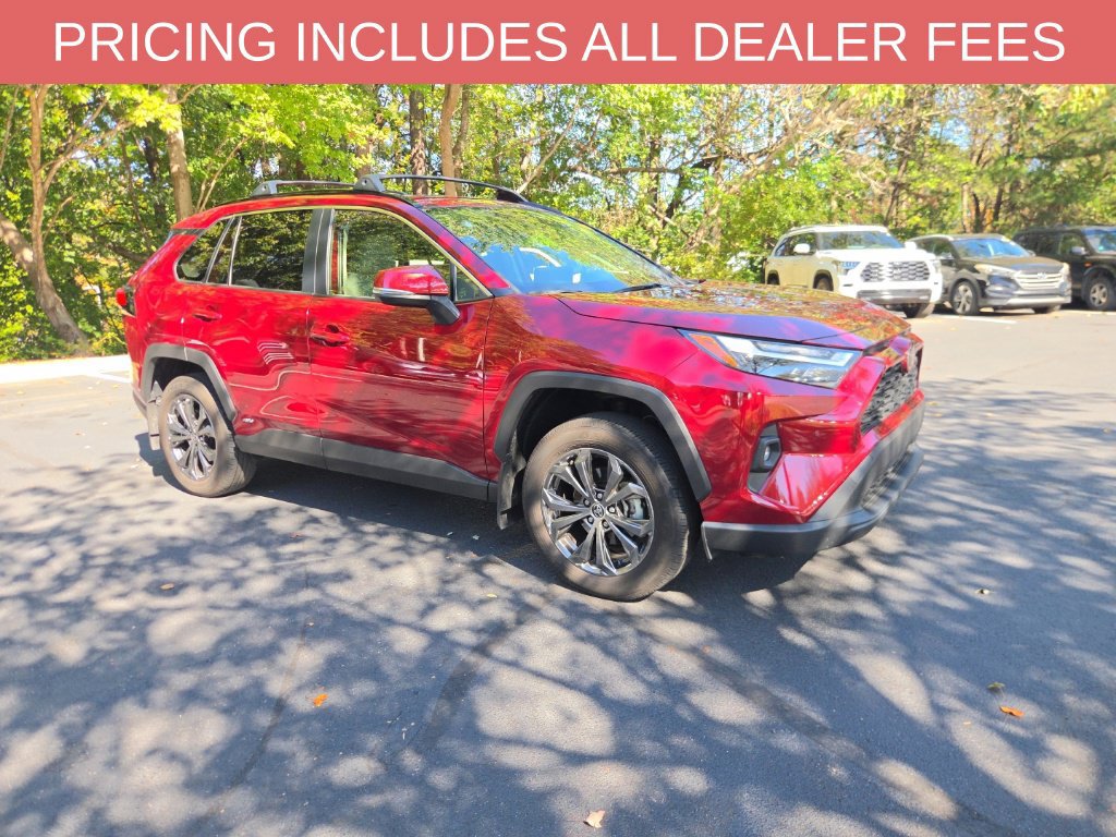 Used 2025 Toyota RAV4 XLE Premium w/ Weather Package AWD/4WD image 1