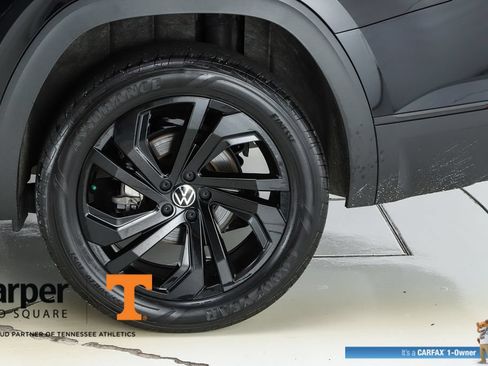 Used 2023 Volkswagen Atlas SE w/ Black Wheel Package FWD image 6