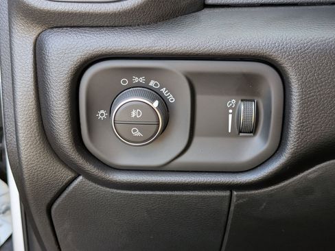 New 2026 RAM 2500 Big Horn AWD/4WD image 14
