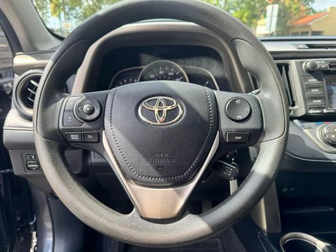 Used 2015 Toyota RAV4 XLE FWD image 18