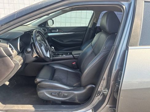 Used 2017 Nissan Maxima SR FWD image 3