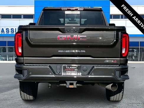 Used 2020 GMC Sierra 2500 AT4 w/ AT4 Premium Package image 6