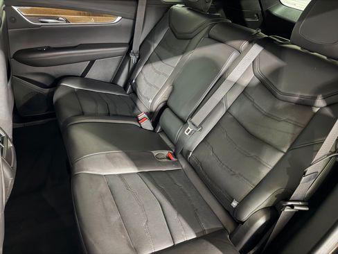 Used 2019 Cadillac XT5 Platinum AWD/4WD image 40