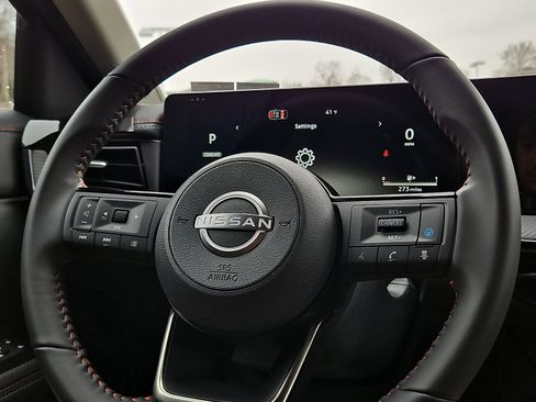 New 2026 Nissan Kicks SR w/ Cold Weather Package image 16