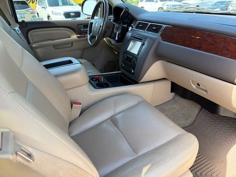 Used 2013 GMC Yukon SLT w/ SLT-2 Equipment Package RWD image 23