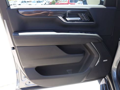 New 2026 GMC Yukon XL Elevation w/ Elevation Premium Package AWD/4WD image 10