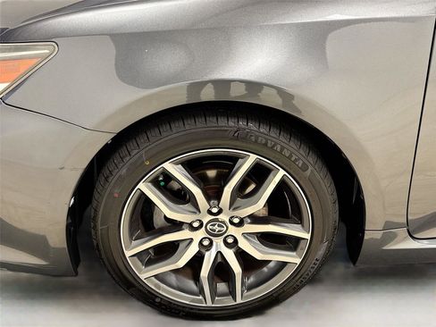 Used 2015 Scion tC image 28