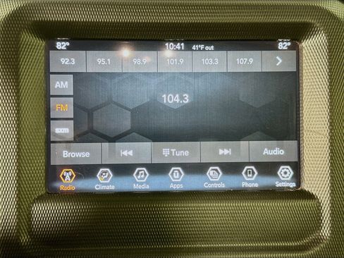 Used 2021 Jeep Gladiator Sport image 19