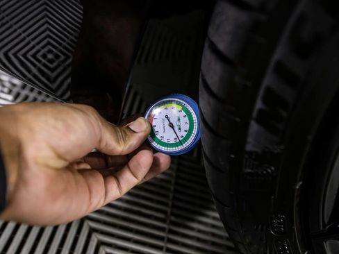 Used 2020 BMW M8 Convertible image 45