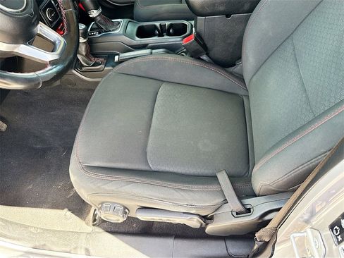 Used 2021 Jeep Wrangler Unlimited Rubicon image 20