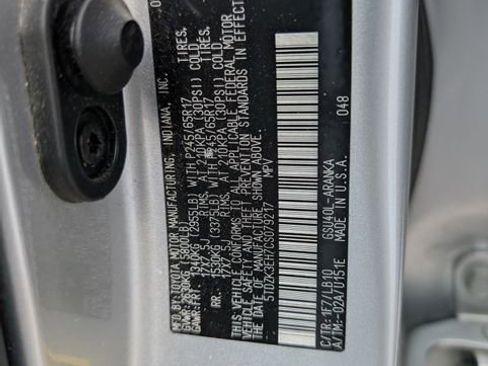 Used 2012 Toyota Highlander SE w/ Tow Pkg FWD image 25