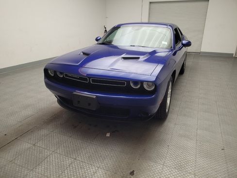 Used 2018 Dodge Challenger SXT RWD image 15