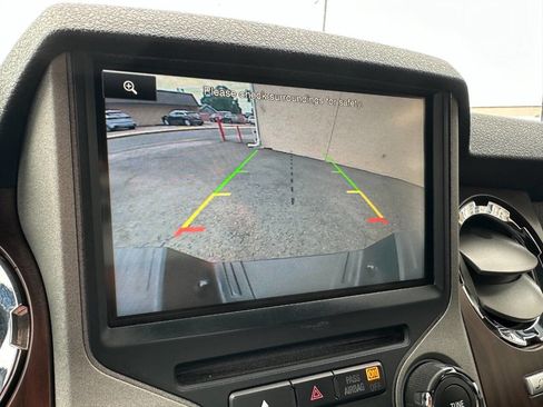 Used 2015 Ford F250 Lariat w/ Camper Package image 31