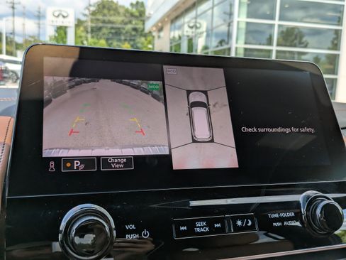 Used 2024 INFINITI QX80 Sensory w/ Cargo Package image 23