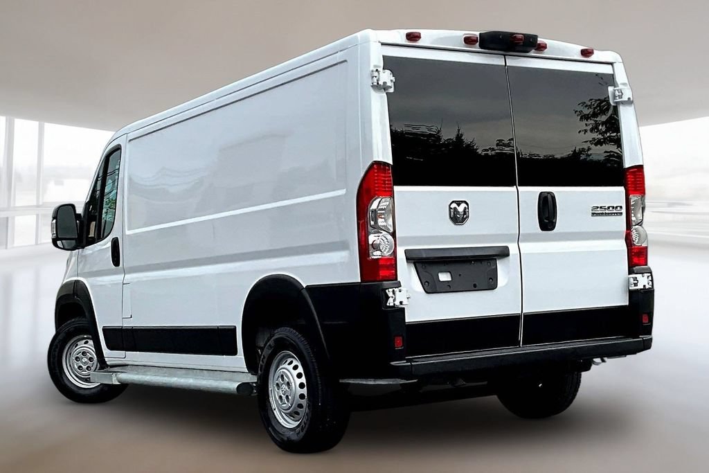 Used 2025 RAM ProMaster 2500 w/ U-Haul Equipment Group FWD image 4