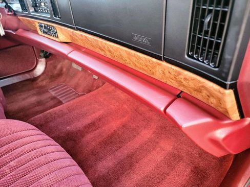 Used 1995 Buick Le Sabre Custom image 33