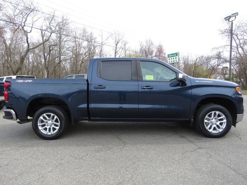 Used 2023 Chevrolet Silverado 1500 LT AWD/4WD image 4