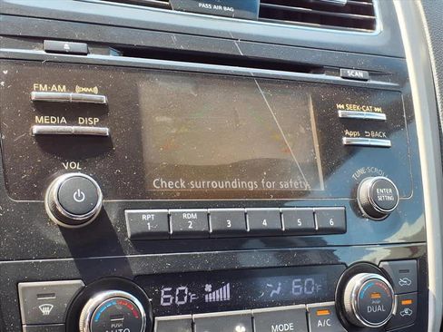 Used 2014 Nissan Altima 2.5 SV image 12