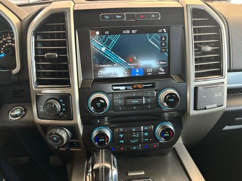 Used 2017 Ford F150 Lariat w/ Equipment Group 502A Luxury AWD/4WD image 18