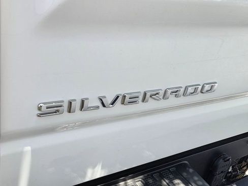Used 2026 Chevrolet Silverado 1500 LT Trail Boss w/ Convenience Package II AWD/4WD image 5