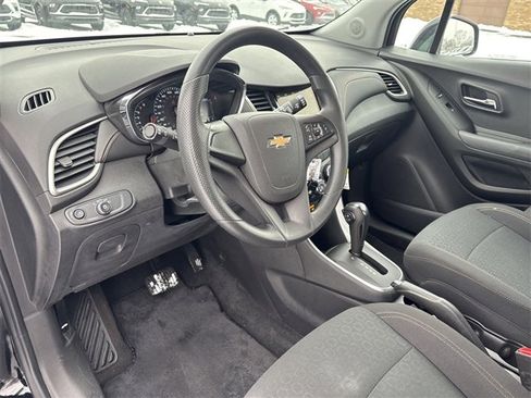 Certified 2019 Chevrolet Trax LS w/ LPO, Cargo Package image 10