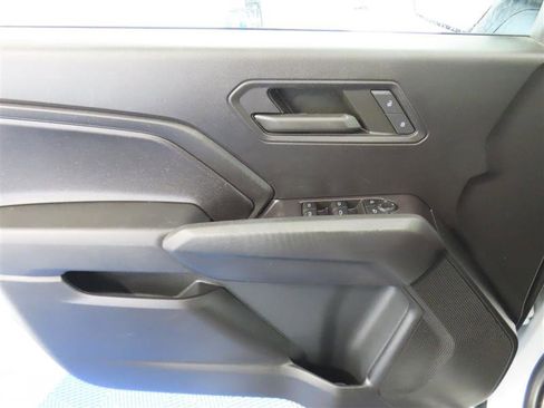 Used 2023 Chevrolet Colorado W/T image 13