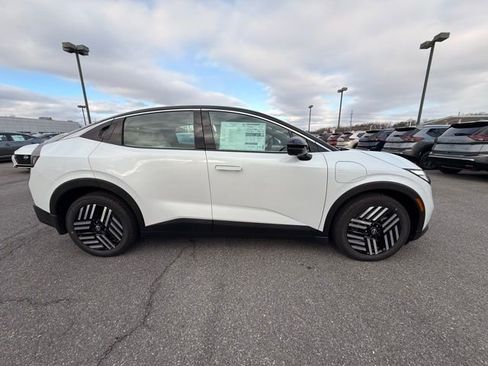 New 2026 Nissan Leaf SV+ w/ Floor Mat Package (SV+) image 4