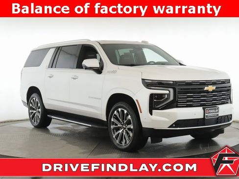 Used 2025 Chevrolet Suburban High Country image 1